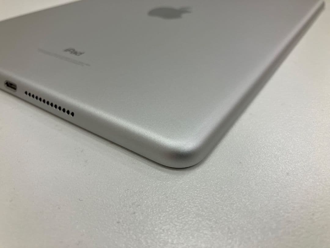 【iPad　第6世代】128GB　A1893