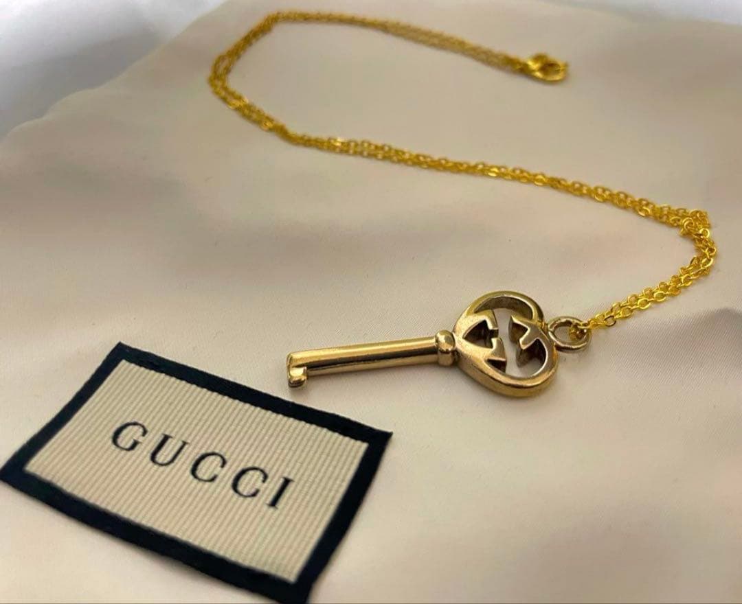 ★新品同様 GUCCI GGロゴハートチャームネックレス 【確実正規品】