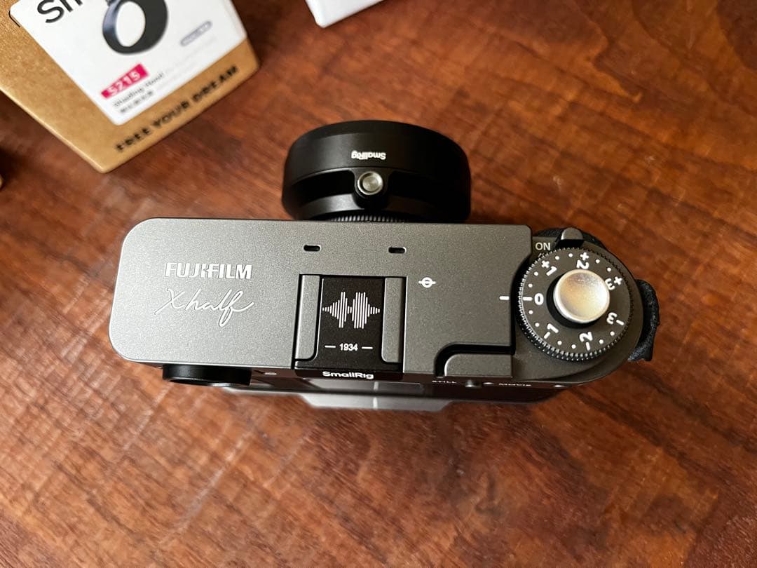 FUJIFILM xhalf x-hf1 チャコールシルバー アクセサリー多数