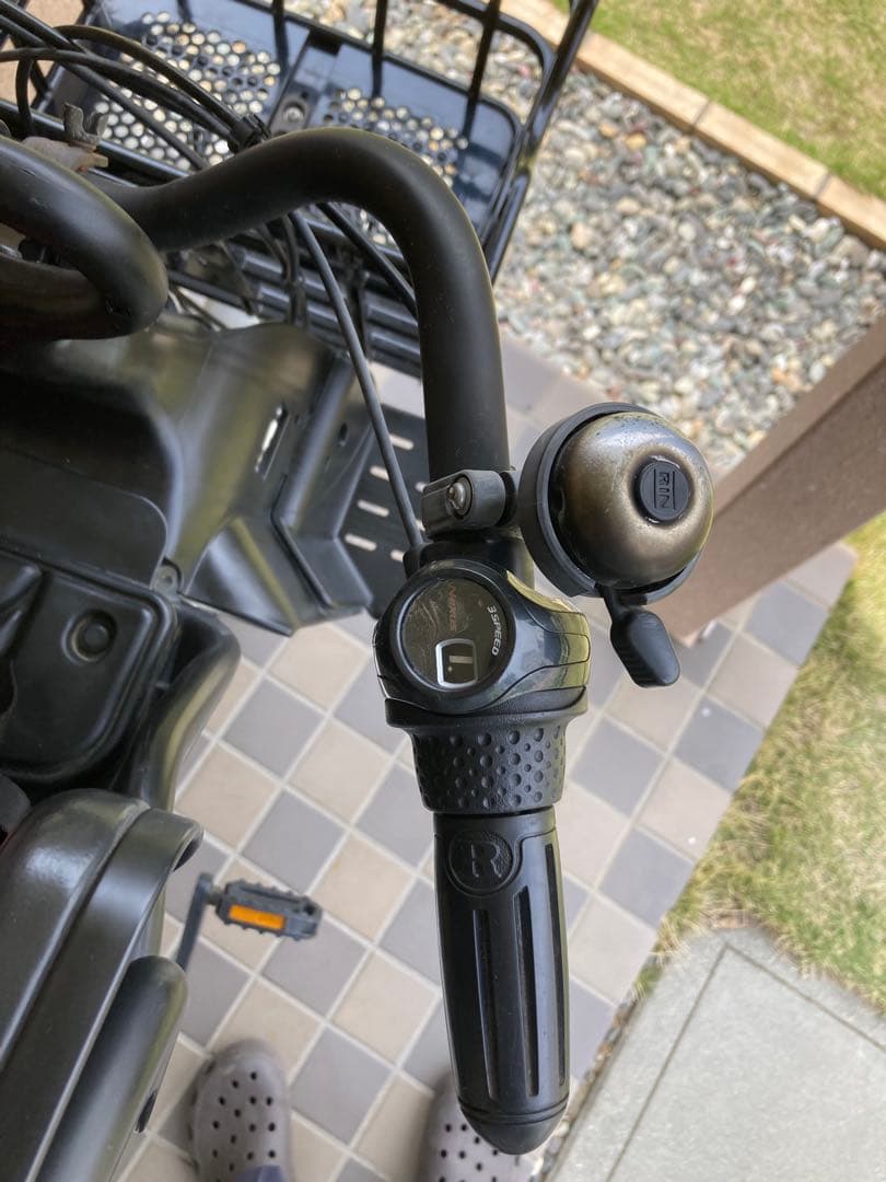 電動アシスト自転車　ヤマハ パスバビーアン20インチ 子供乗せ 3人乗り 白色