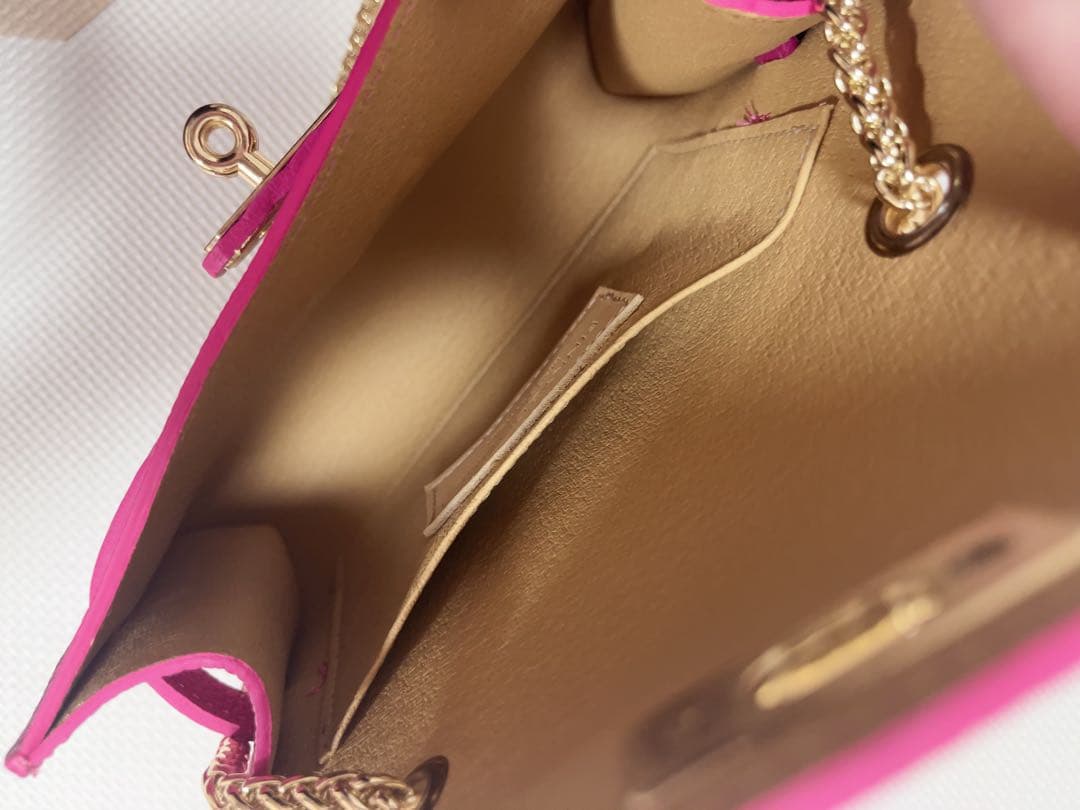 極美品　ピンキー＆ダイアン　チェーンハンドバッグ （ピンク）　本革　レザー