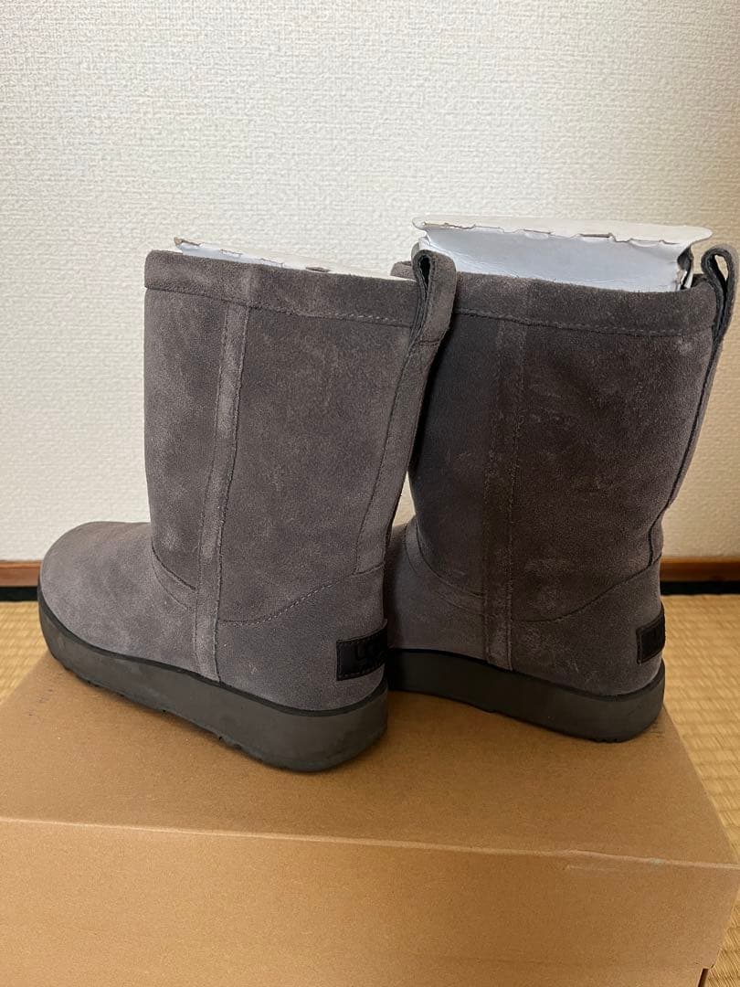 ugg クラシック ショート ウォータープルーフ 23cm