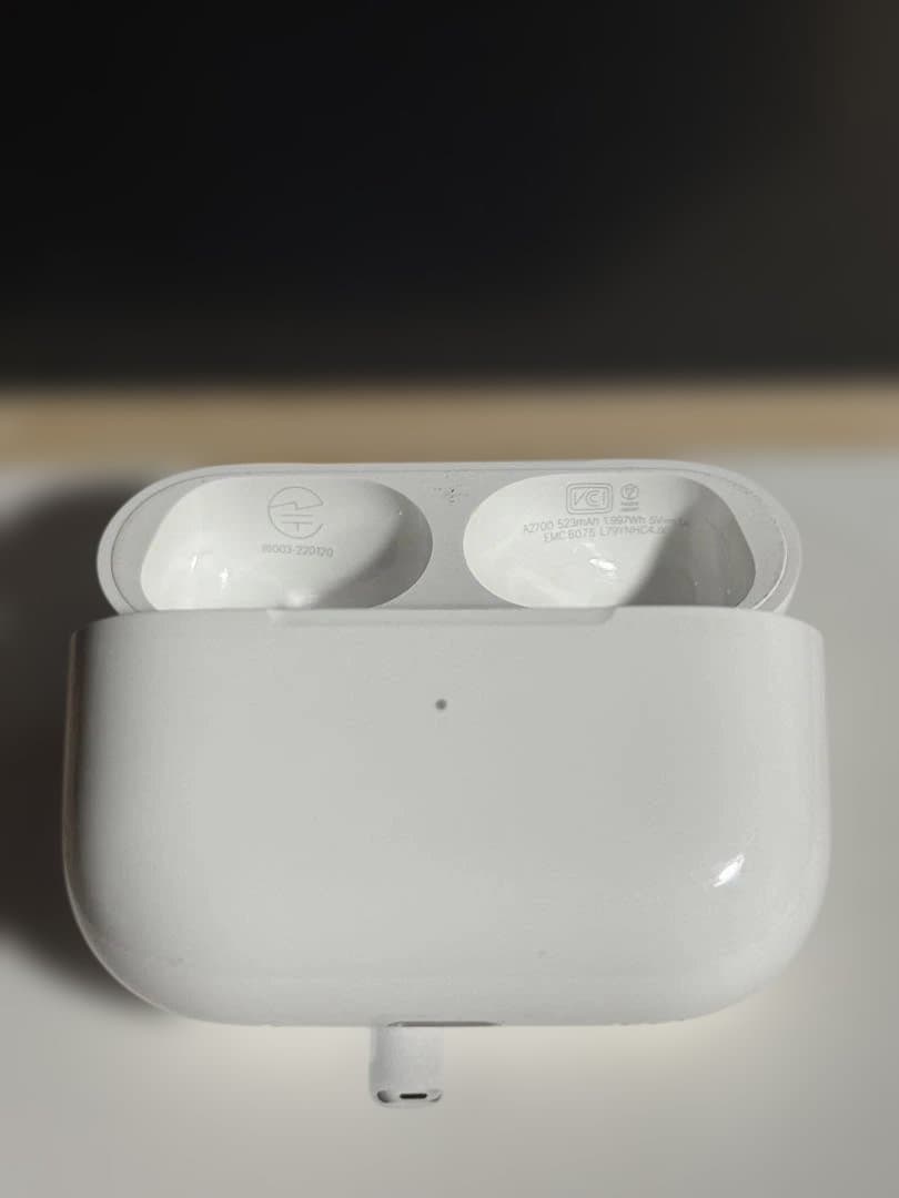 AirPods Pro (第2世代) 本体 ライトニング充電