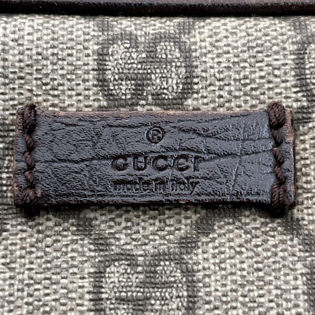 グッチ　ショルダーバッグ　カメラバッグ　ポシェット　GGスプリーム　PVCレザー