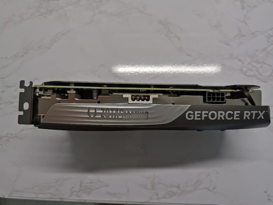 【超美品】 ZOTAC RTX4070 Twin Edge GDDR6X 12G