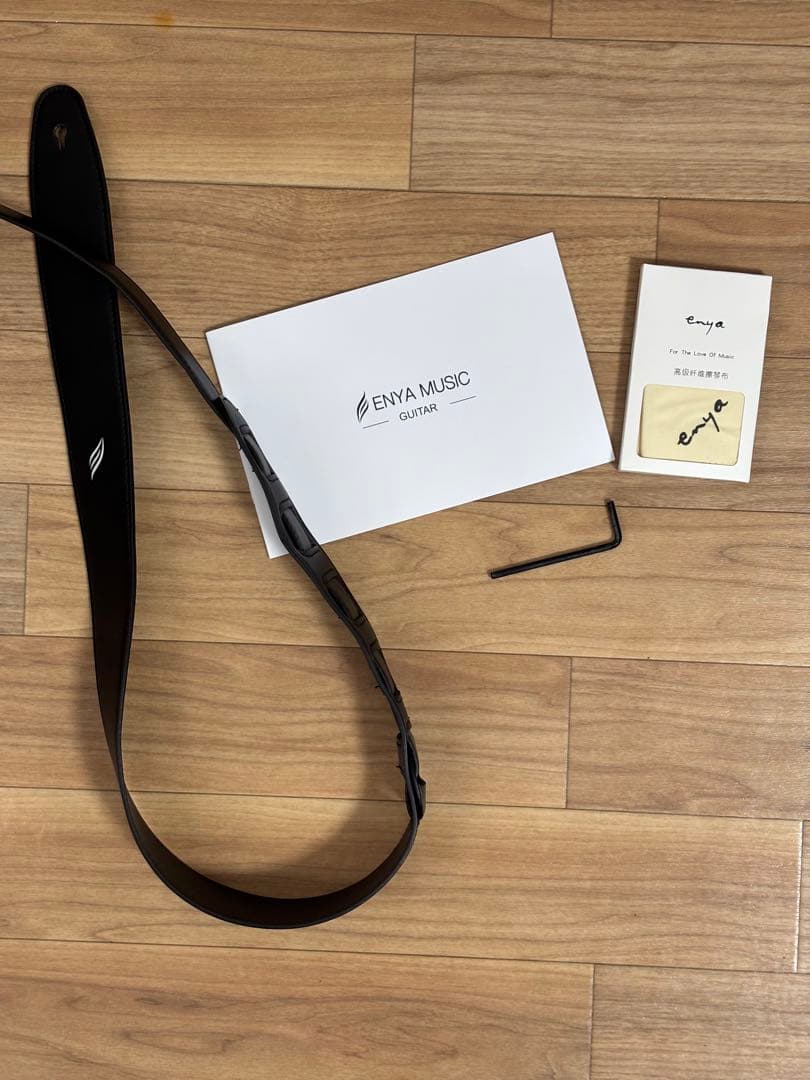 Enya Nova Go マットブラック アコースティックギター ケース付き