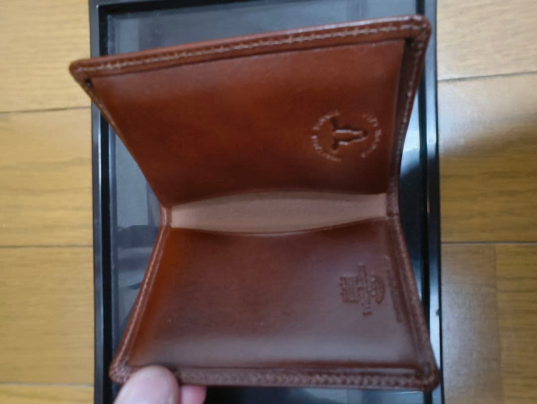 ホワイトハウスコックス ブラウンレザー名刺入れ エンブレム付き※値下げ交渉不可