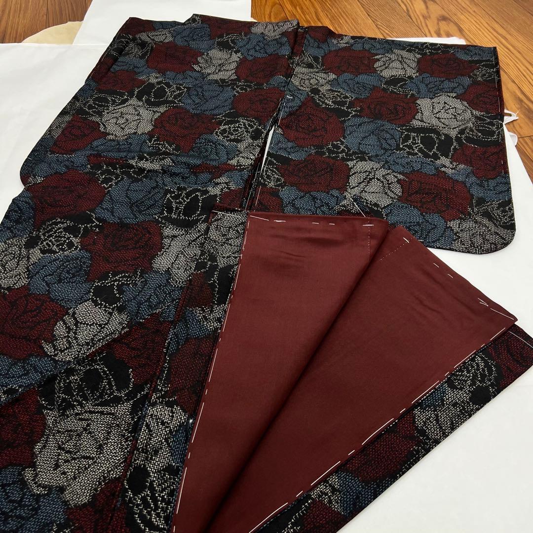 十日町紬　袷　薔薇　バラ模様の織り出し