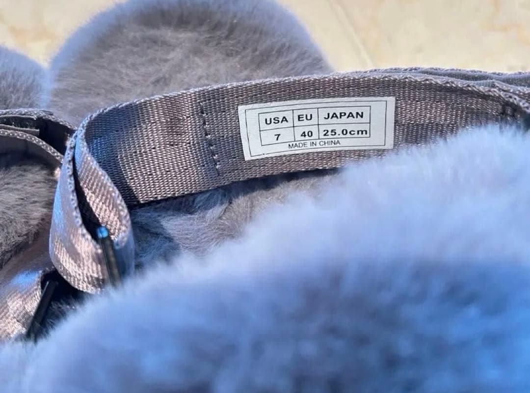 【新品同様】Shaka 厚底プラットフォーム　ファーサンダル　グレー25cm