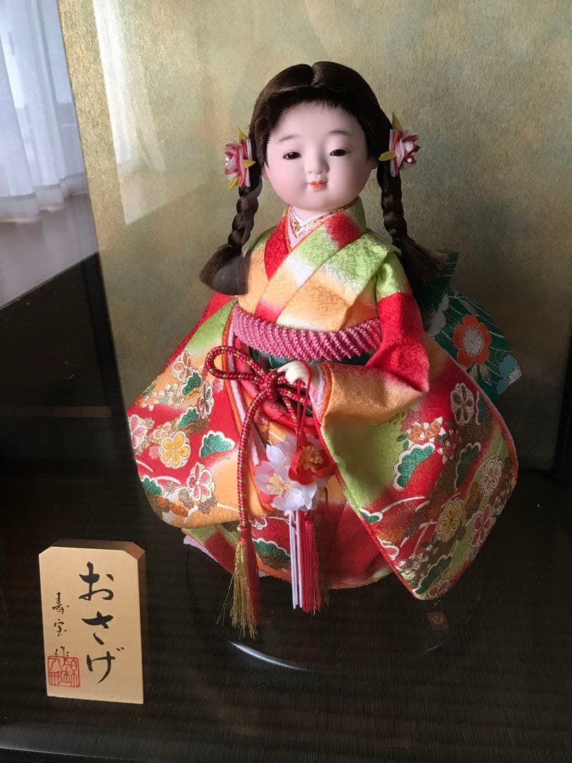 日本人形　ガラスケース入り