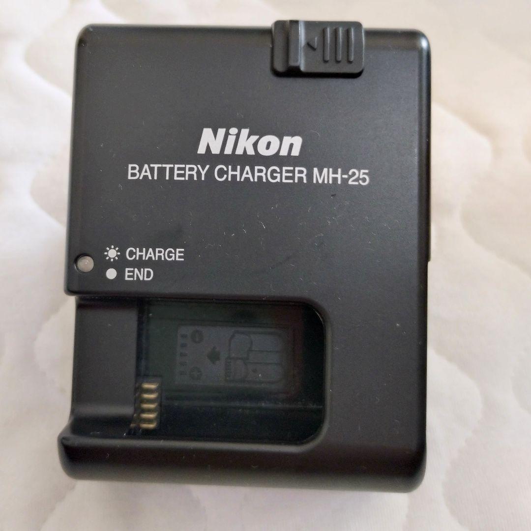 Nikon　一眼レフカメラ　D7100