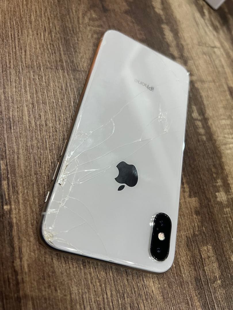 iPhone X 256GB 本体