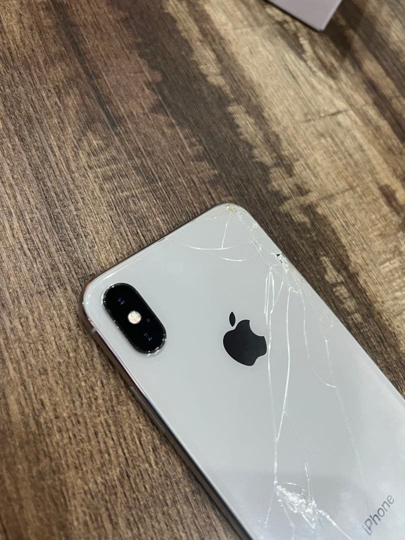 iPhone X 256GB 本体