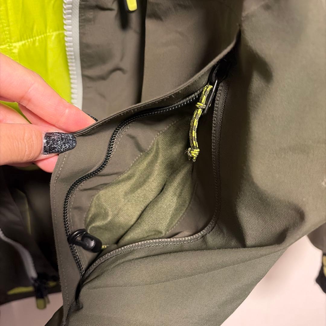 Burton [ak] GORE-TEX スノーボードウェア