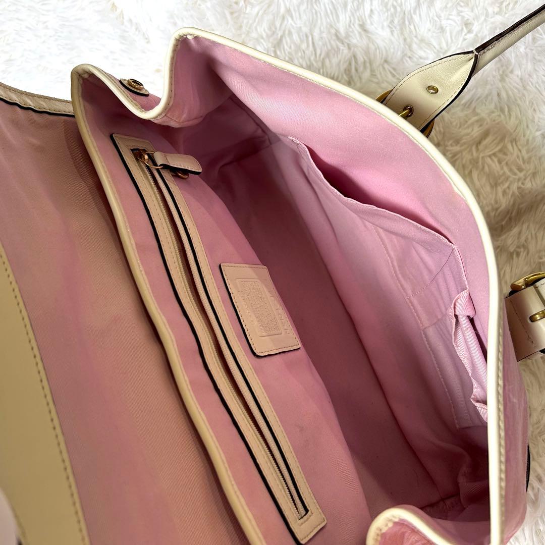 美品 coach シグネチャー SOHO ピンク ハンドバッグ フラップ