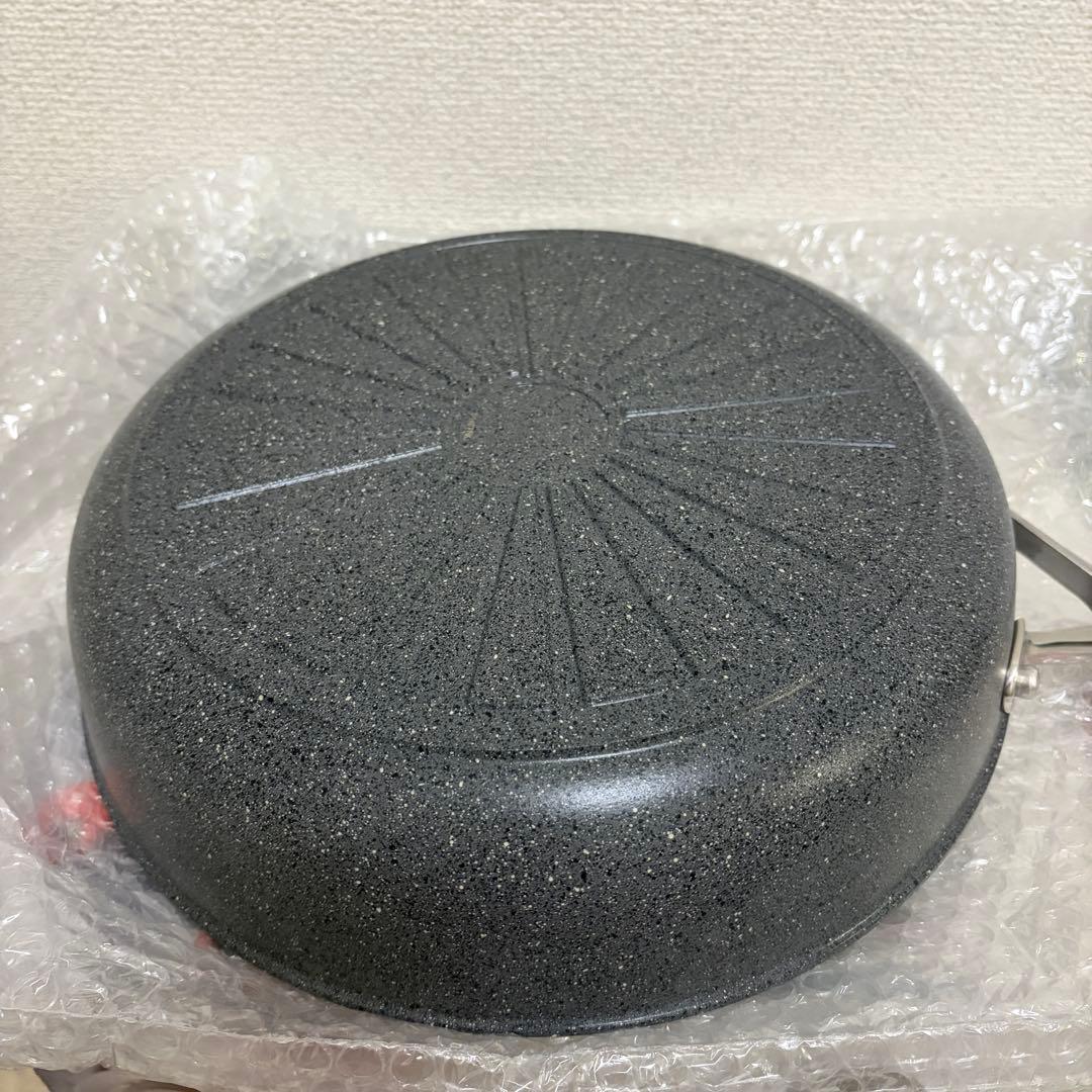 新品 BALLARINI バッラリーニ 深型 フライパン 28cm 蓋付き