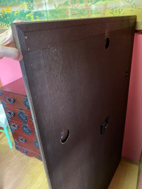 引っ越しの為、飾るスペースがなくお売りしたいです。 銅板の飾り画