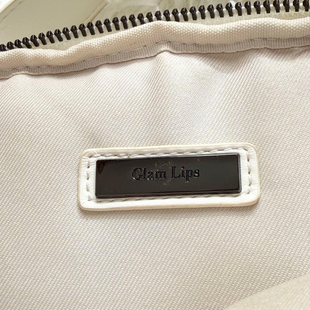 【人気完売品】GlamLips QUILTING マルチ ショルダーバッグ　白