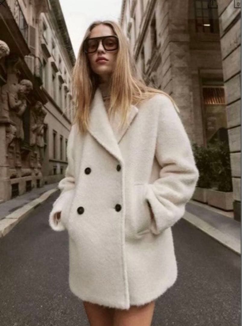 お値下げ！ZARA ブークレダブルブレストミディ丈コート