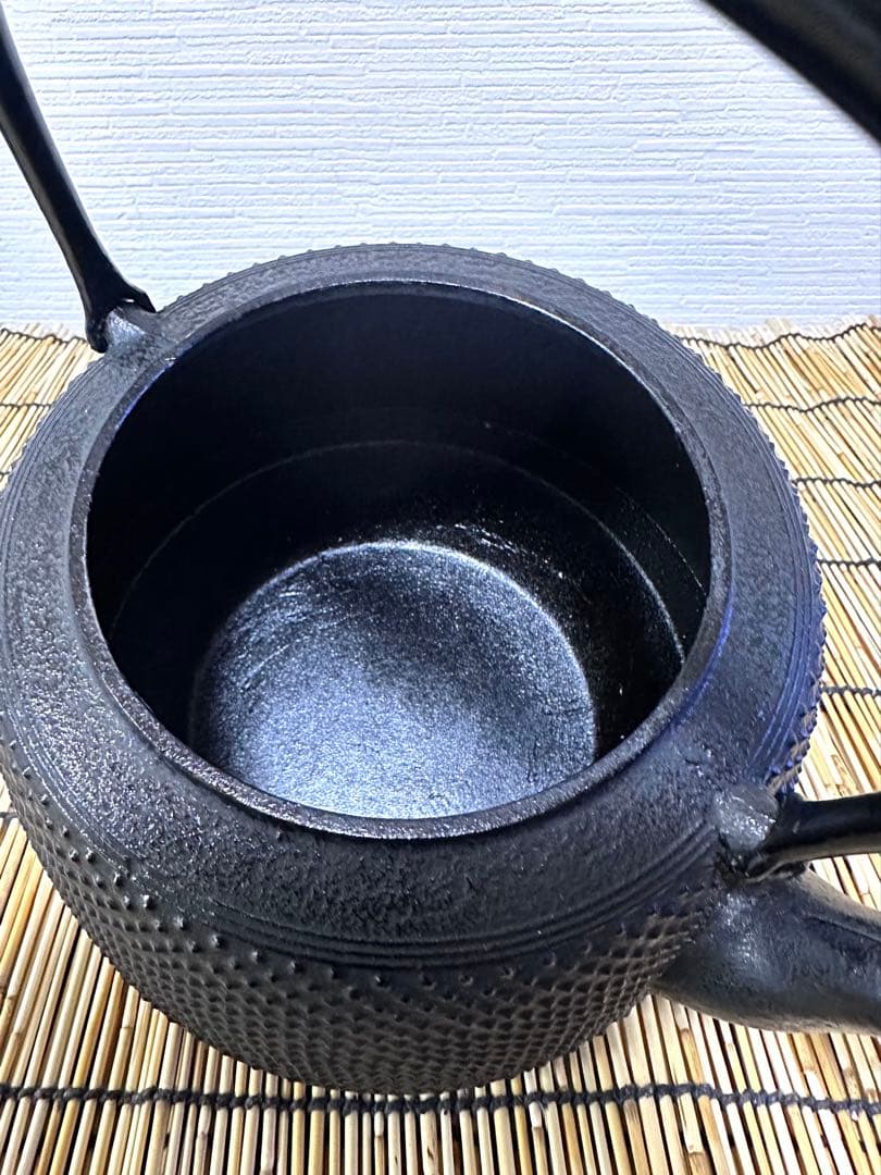 未使用品、供箱、栞、注意書付　南部盛榮堂ＯＩＧＥＮ造　九重アラレ　南部鉄瓶