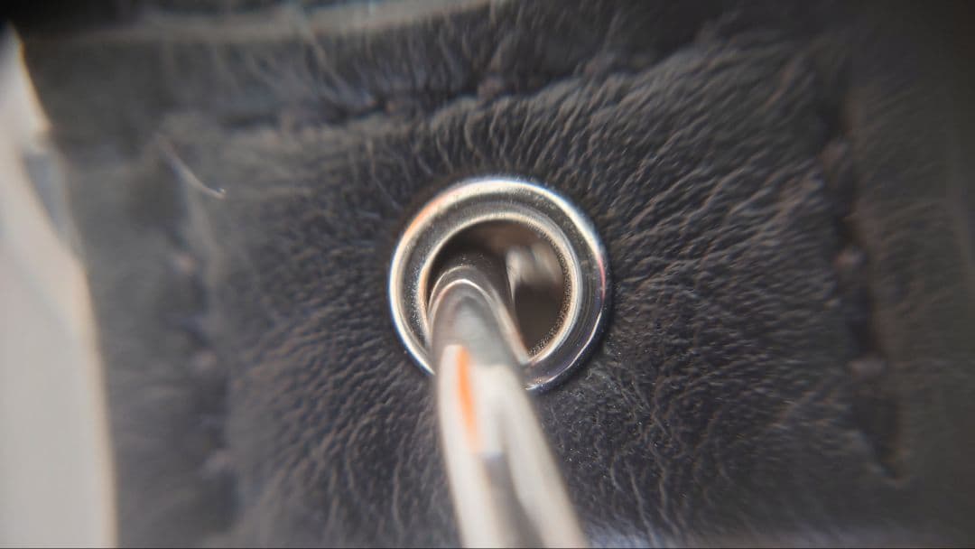 ★未使用　LOUISVUITTON　モノグラムシャドウ　キーホルダー　ドラゴンヌ