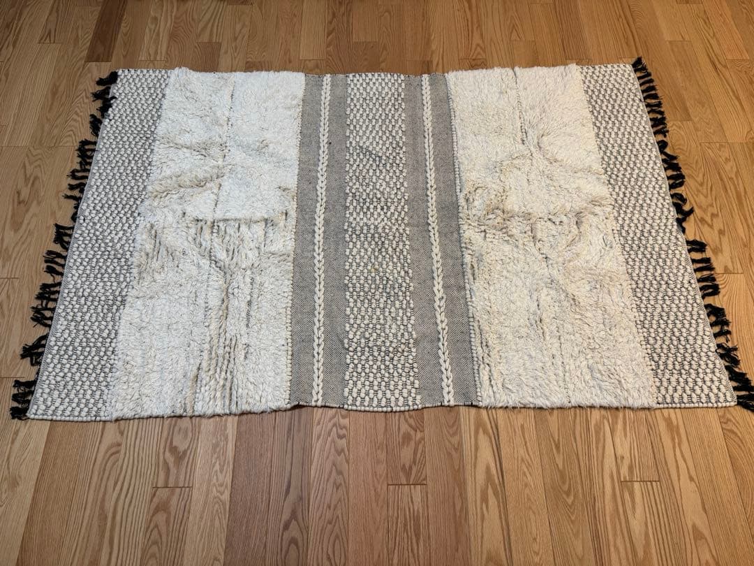 リセノ　ポップコーンストライプ　ラグマット　ブラック