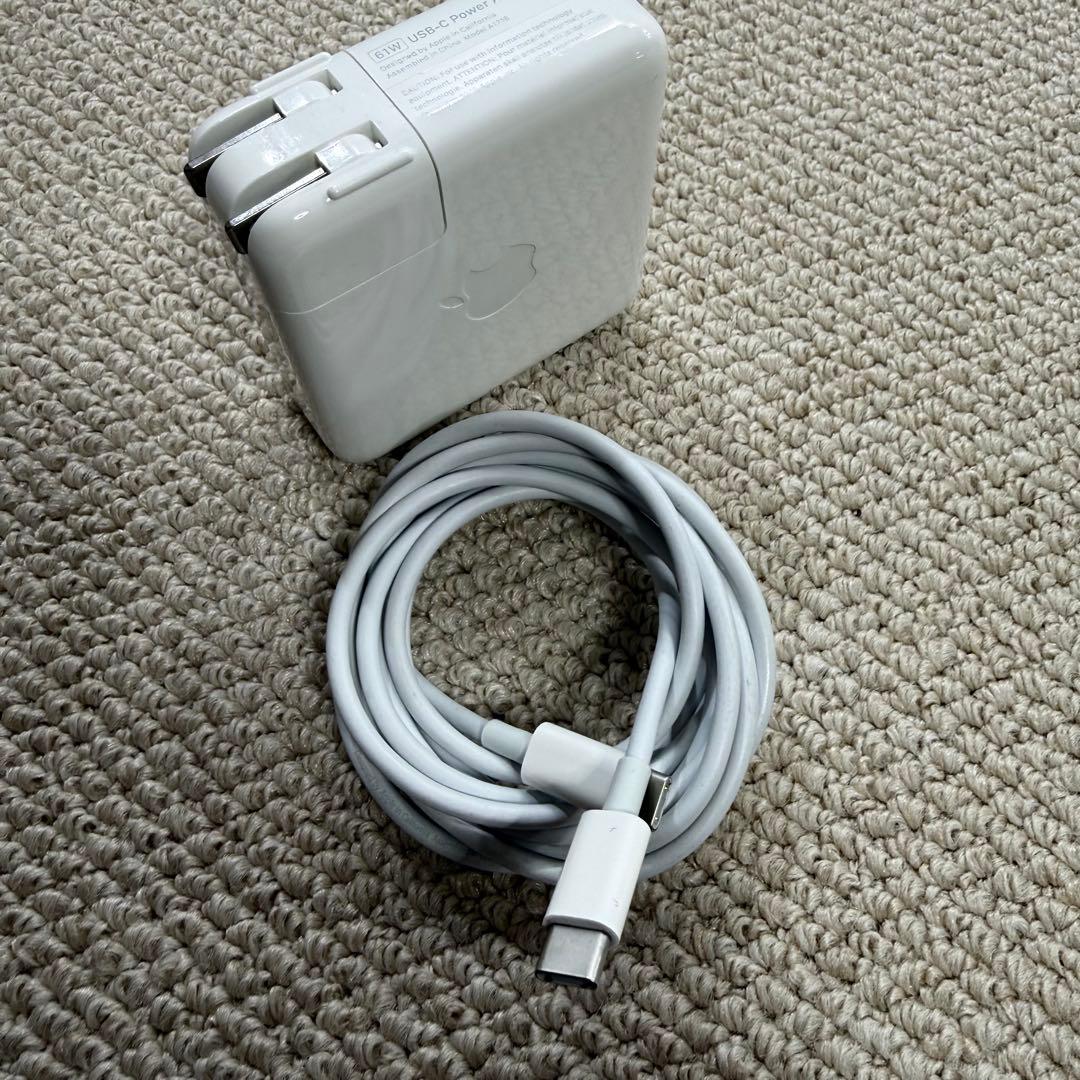 美品MacBook Pro 13 i5 8G 1TB 2017 Apple