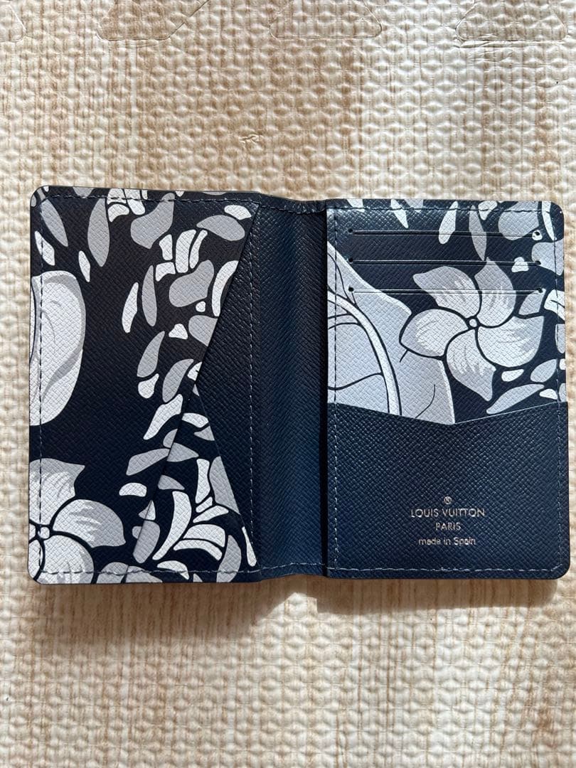 LOUIS VUITTON（ルイヴィトン）　カードケース　パスケース