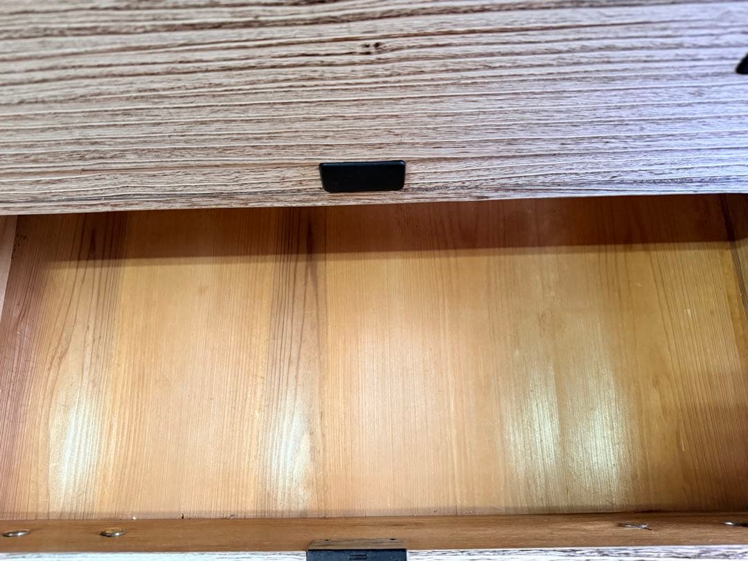 【値下げ】送料込み　中古　桐箪笥　着物　2段構成　4段引き出し