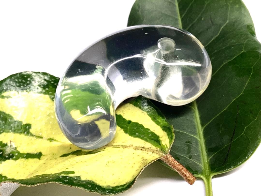 黒平鉱山水晶　今年一番の透明　国産天然石*最強パワー‼️13万円以上の勾玉鑑別書付