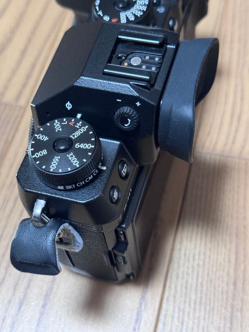 FUJIFILM X-H1 富士フイルム 予備のバッテリー付き中古品