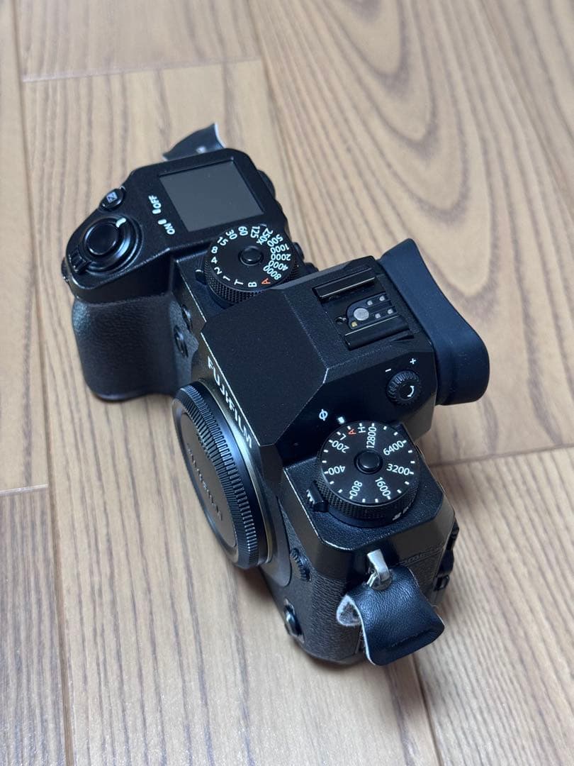 FUJIFILM X-H1 富士フイルム 予備のバッテリー付き中古品