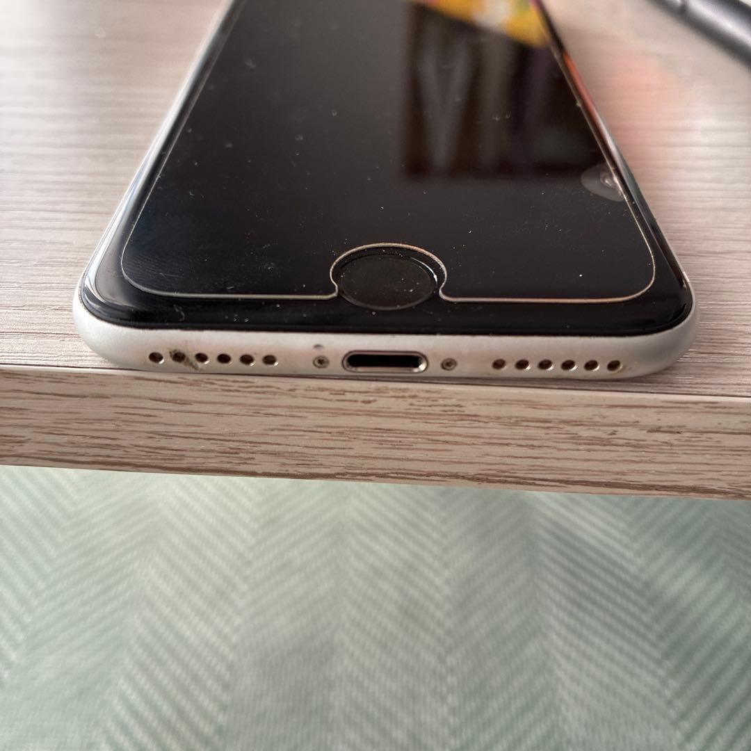 iPhone se2 ホワイト　SIMフリー　128GB
