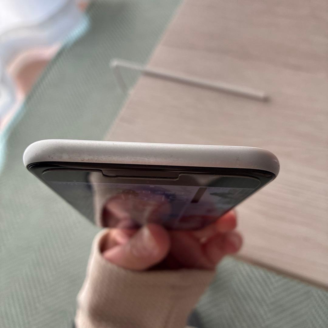 iPhone se2 ホワイト　SIMフリー　128GB