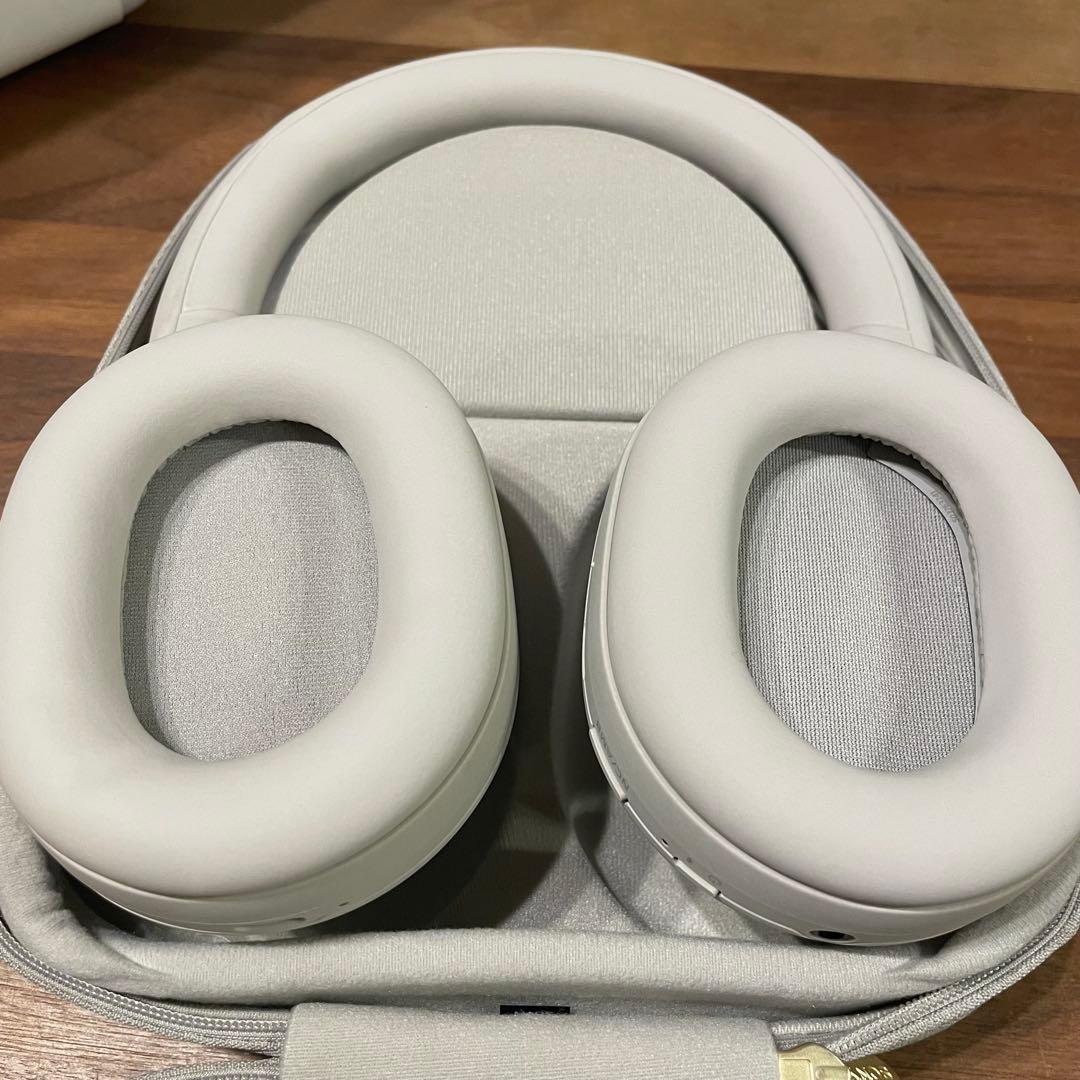 新品未使用 SONY WH-1000XM5ワイヤレスヘッドホン プラチナシルバー