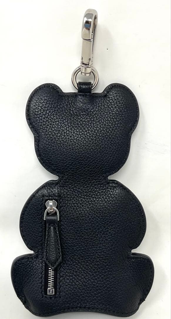 希少　FENDI レザー製ベア　大型チャーム