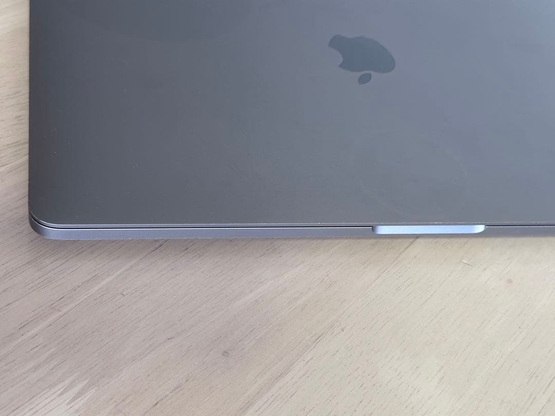 動作品！MacBook Pro2020 Core i5•16GB •512GB