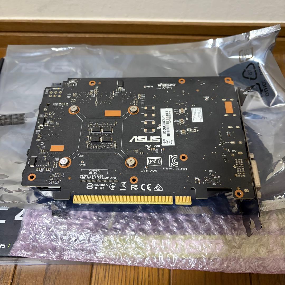 グラフィックボード・グラボ・ビデオカード ASUS GeForce GTX 1650 Super PHOENIX OC