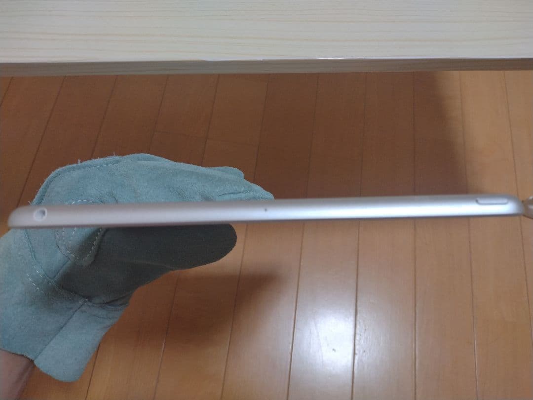 Apple iPad 10.2インチ シルバー 本体、128GB