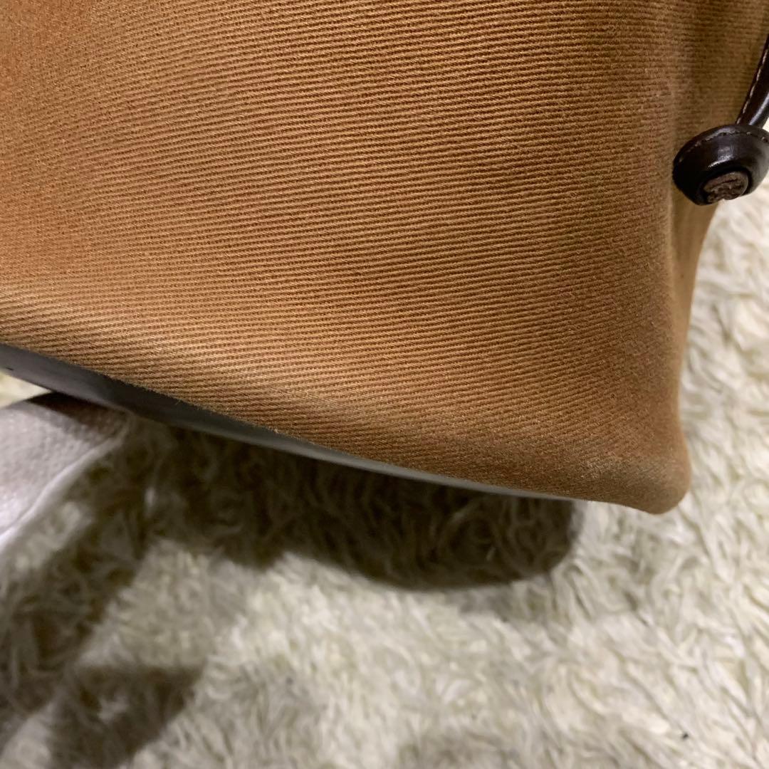 美品✨ ブレディ カルダーミニ ショルダーバッグ クロスボディ 巾着