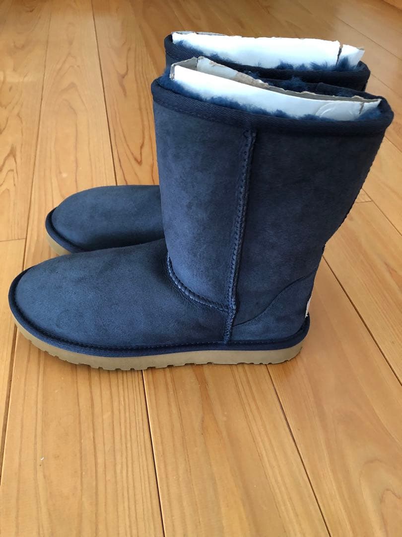 UGG アグ ムートンブーツ クラシック ショート 5825 正規品