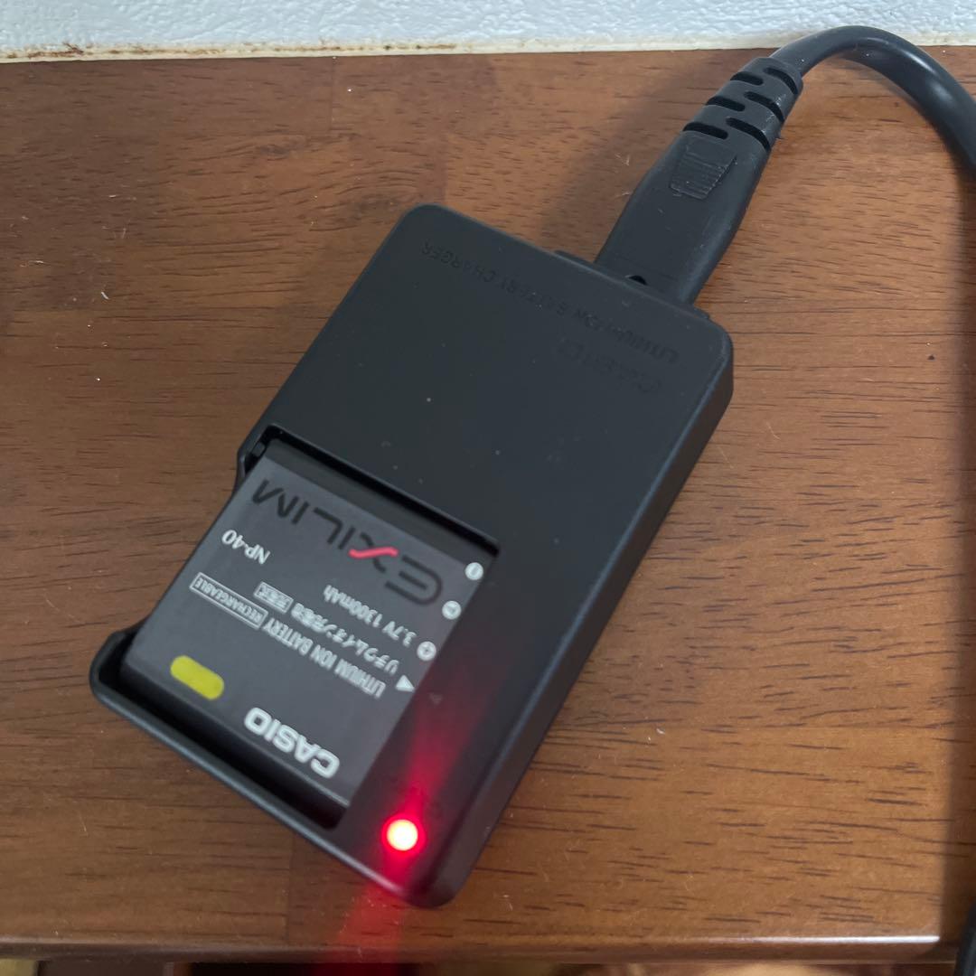 カシオ EXILIM コンパクトデジタルカメラ 赤