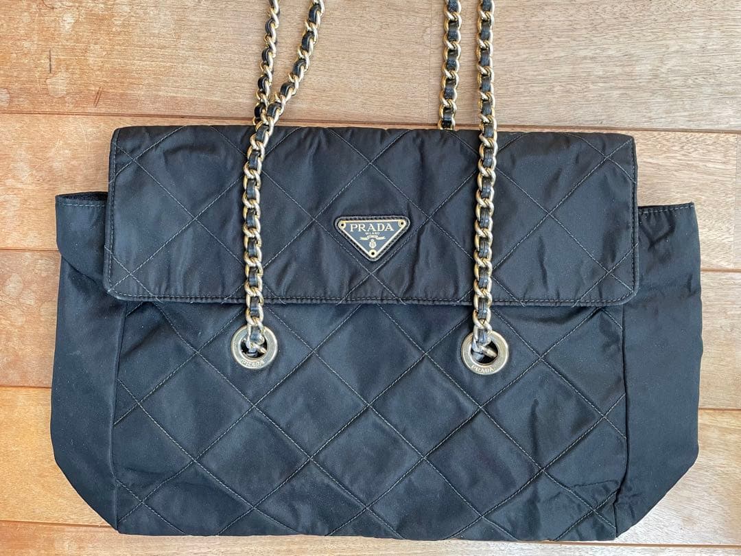 アルビ　正規品PRADA プラダ　キルティング　チェーンショルダーバッグ