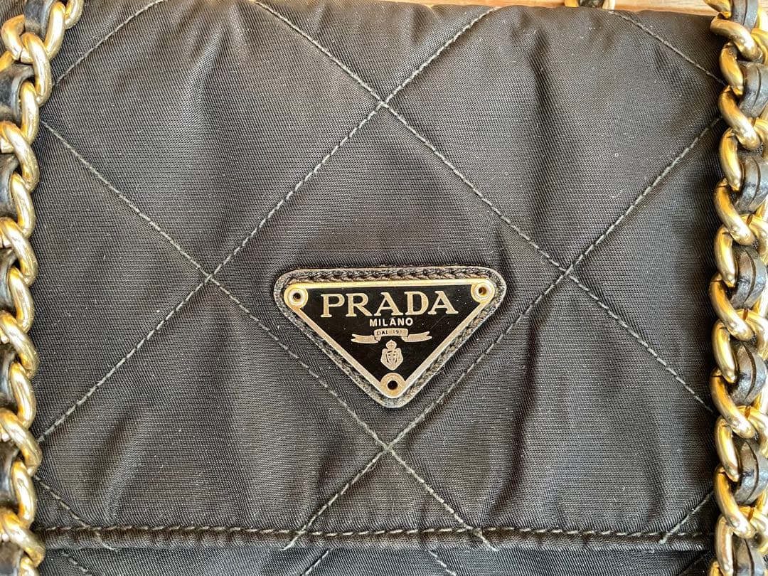 アルビ　正規品PRADA プラダ　キルティング　チェーンショルダーバッグ