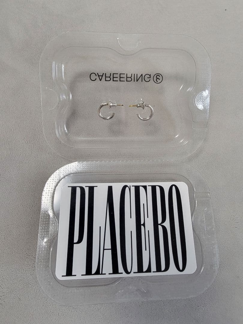 【CAREERNG ピアス】