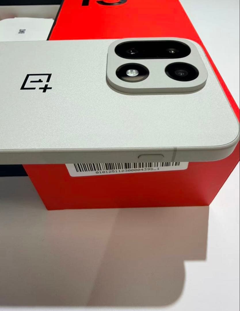 スマートフォン本体 OnePlus 15/16GB+1TB