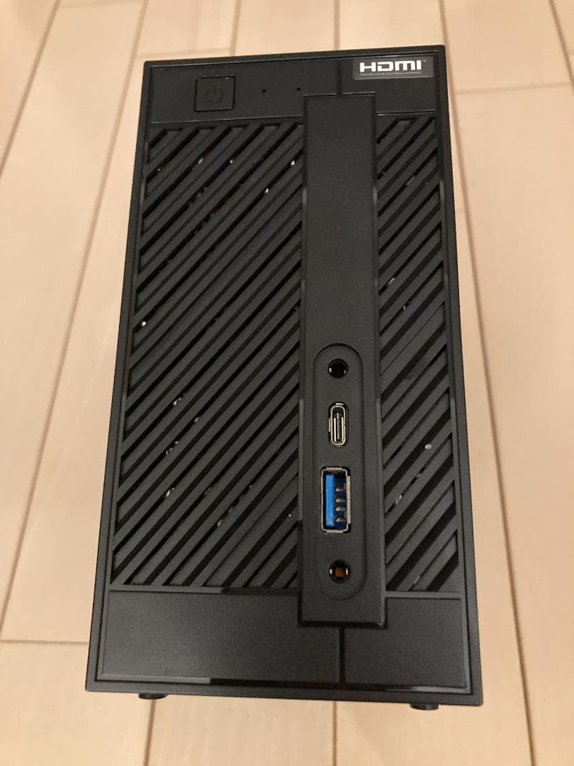 ASRock　DeskMiniA300Series