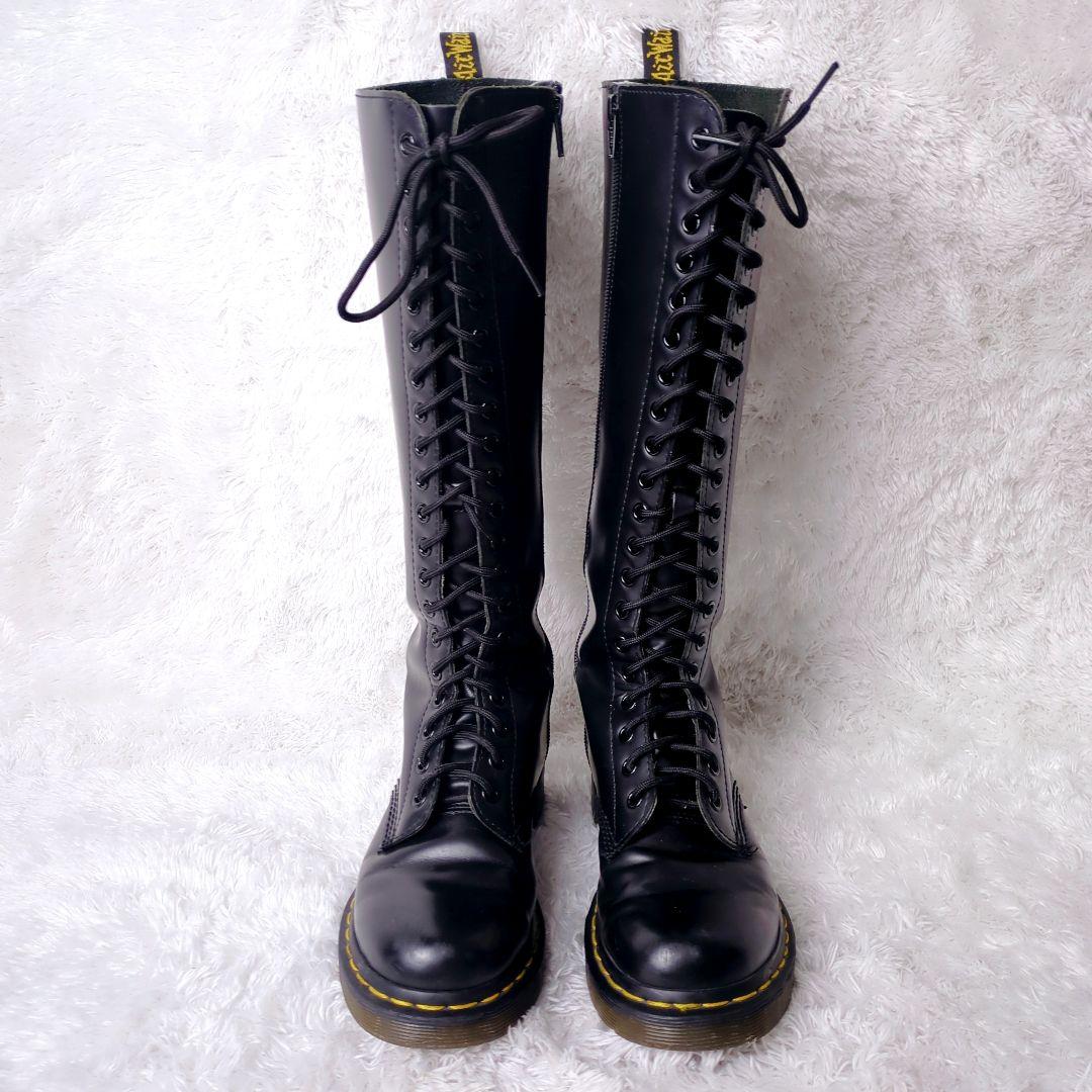 希少 入手困難　ドクターマーチン １２２７０ ２０ホール　サイドジップ