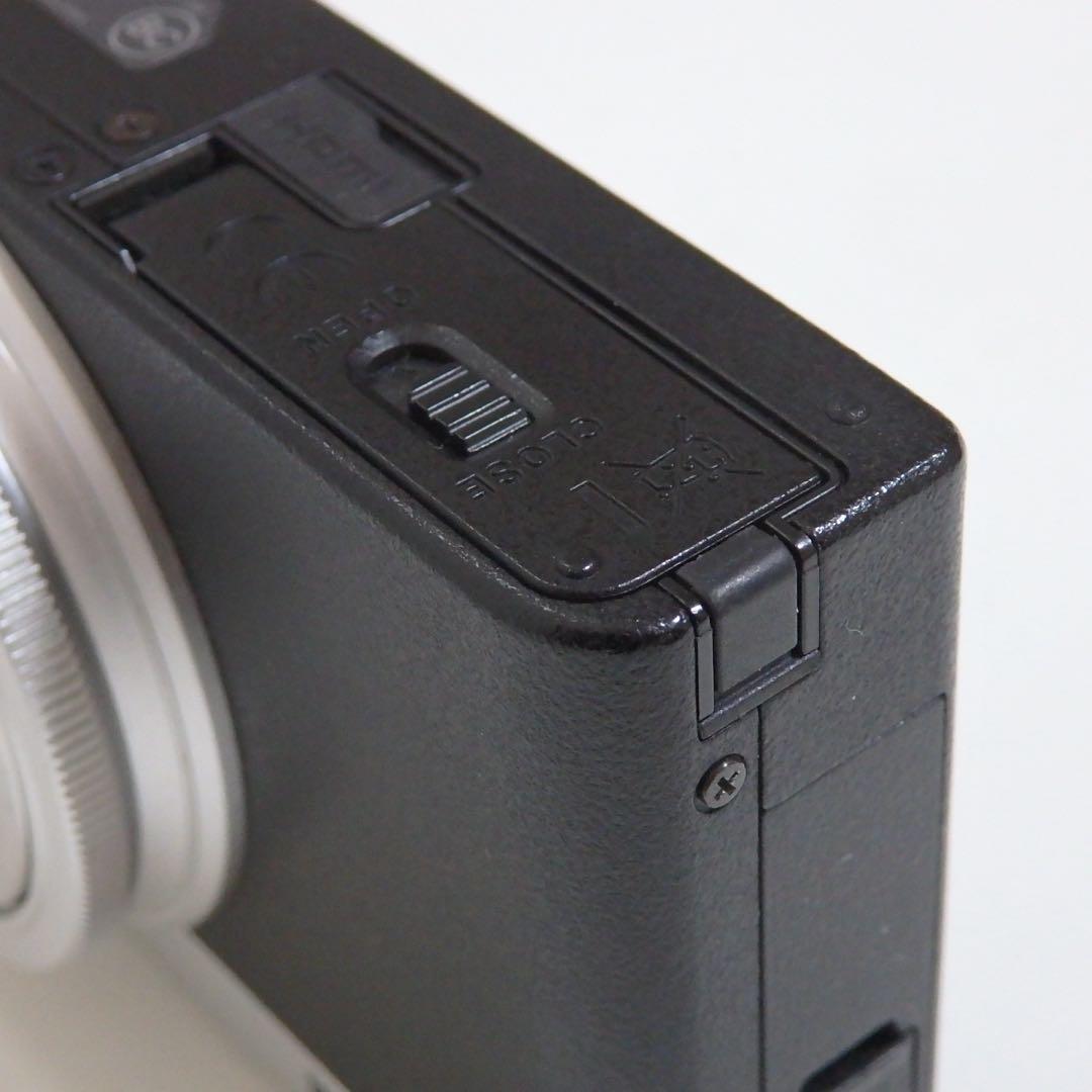 フジフイルム XQ2 シルバー FUJIFILM 動作確認済み