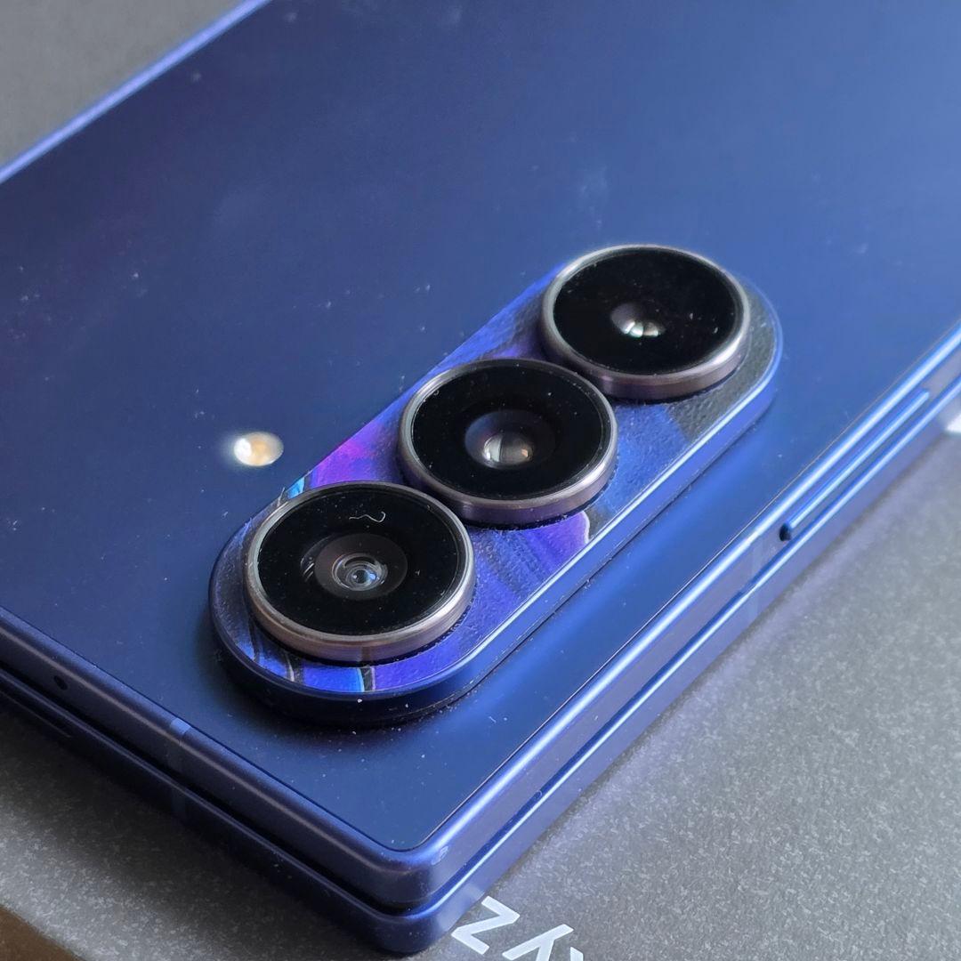 【美品】Galaxy Z Fold7 256GB ブルーシャドウ